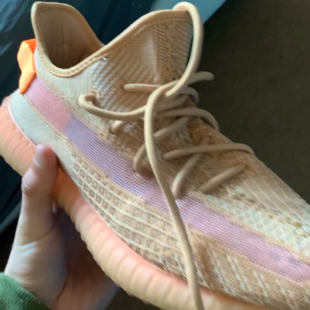 YEEZY CLAY SIZE 11